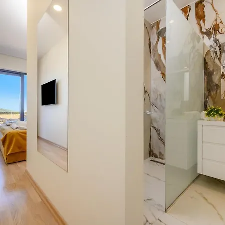 Platinum With Heated Pool, Jacuzzi And Sauna By The Sea In * Rogoznica (Sibenik-Knin)