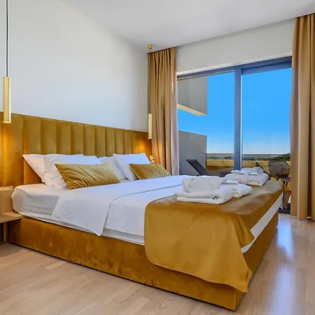 Ramarin 1 With Heated Pool, Jacuzzi And Sauna By The Sea In Villa