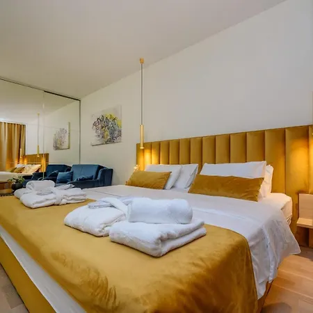 Ramarin 1 With Heated Pool, Jacuzzi And Sauna By The Sea In Villa *