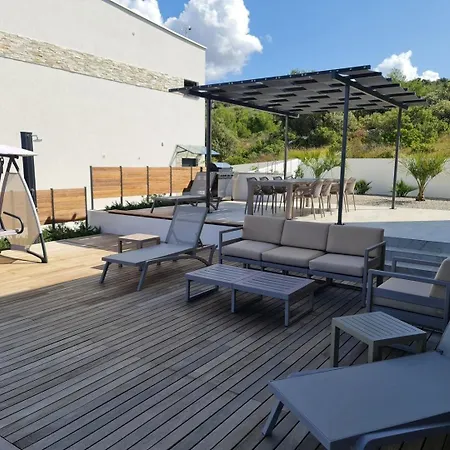 Ramarin 1 With Heated Pool, Jacuzzi And Sauna By The Sea In Rogoznica (Sibenik-Knin)