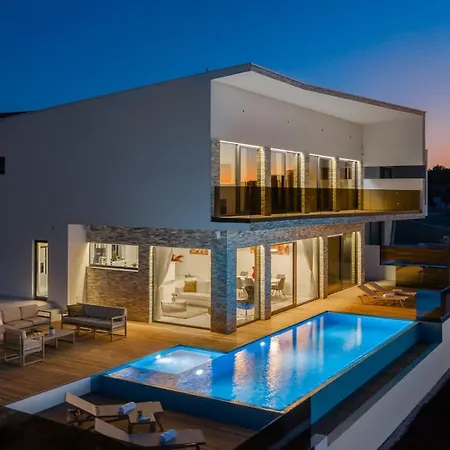 Ramarin 1 With Heated Pool, Jacuzzi And Sauna By The Sea In Villa Rogoznica (Sibenik-Knin)