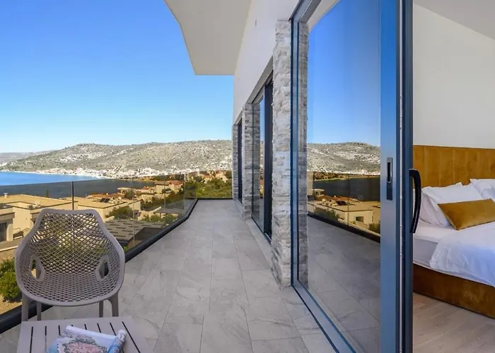 Ramarin 1 With Heated Pool, Jacuzzi And Sauna By The Sea In *