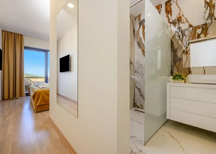 Ramarin 1 With Heated Pool, Jacuzzi And Sauna By The Sea In * Rogoznica (Sibenik-Knin)