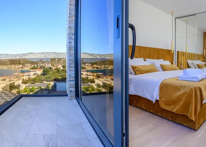 Ramarin 1 With Heated Pool, Jacuzzi And Sauna By The Sea In Villa Rogoznica (Sibenik-Knin)