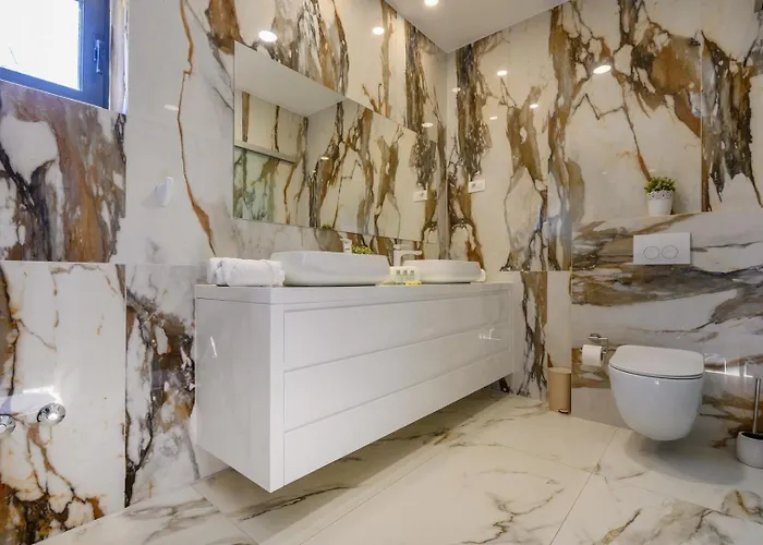 Ramarin 1 With Heated Pool, Jacuzzi And Sauna By The Sea In Villa