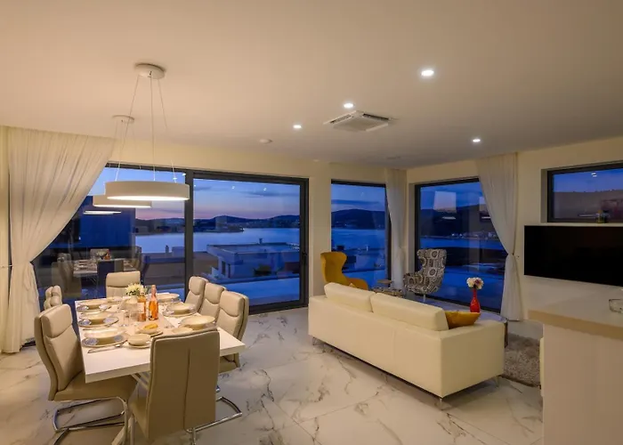 Villa Ramarin 1 With Heated Pool, Jacuzzi And Sauna By The Sea In Rogoznica (Sibenik-Knin)