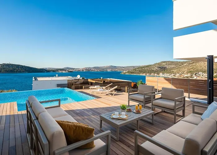 Villa Ramarin 1 With Heated Pool, Jacuzzi And Sauna By The Sea In Rogoznica (Sibenik-Knin)